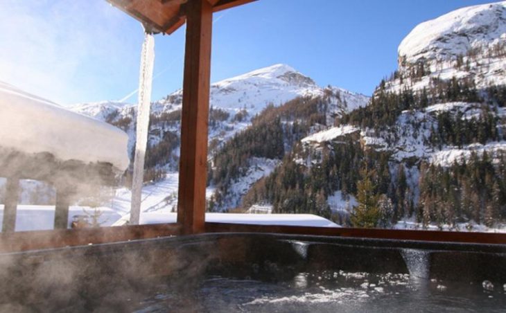 Chalet Isabella, Tignes, Hot Tub